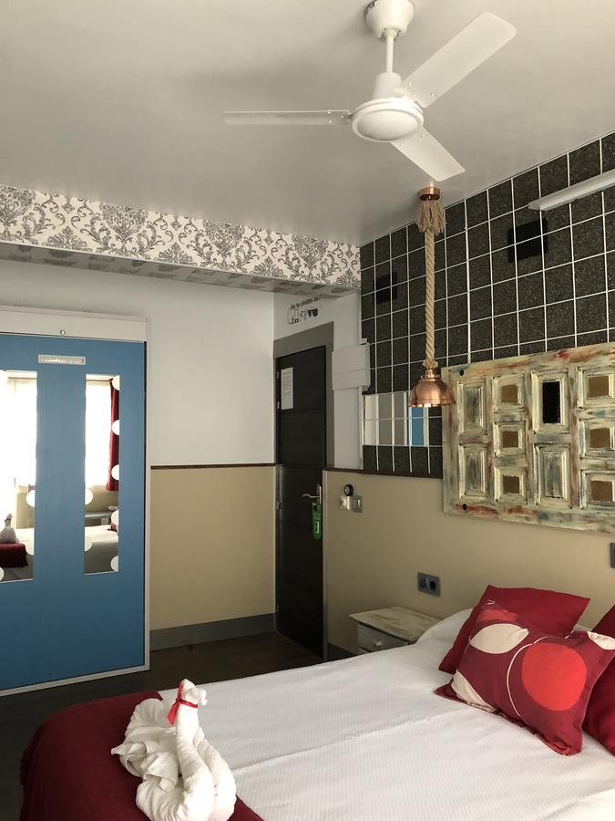 Hostal Boutique Luna De Gavin Otel Cullera Dış mekan fotoğraf